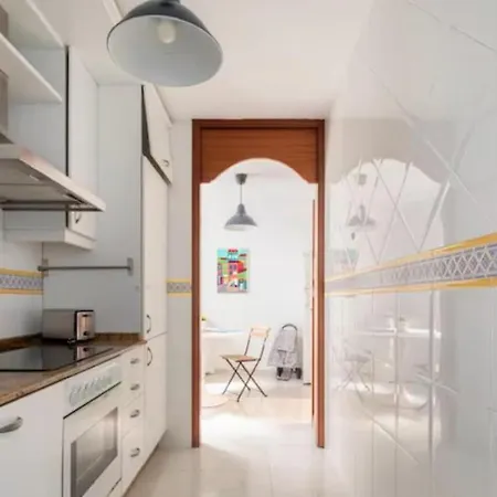 Amazing Location Coruna Downtown Apartment *